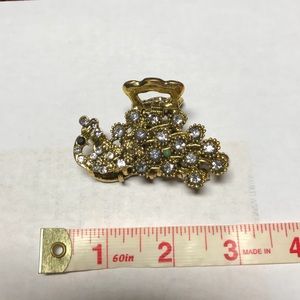 NWOT peacock inspired hair clip bronze with silver